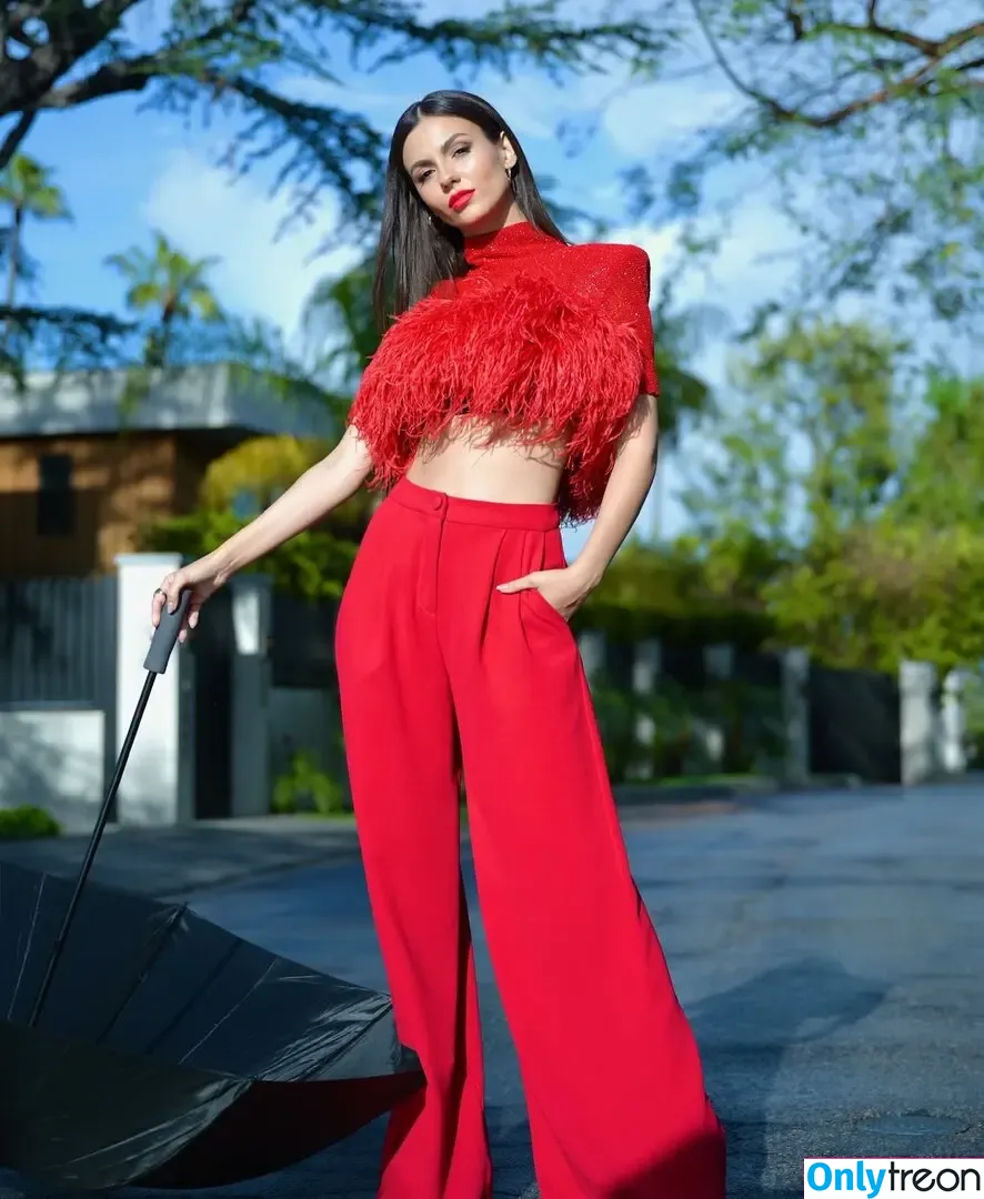 Victoria Justice nude photo #0637 (victoriajustice)