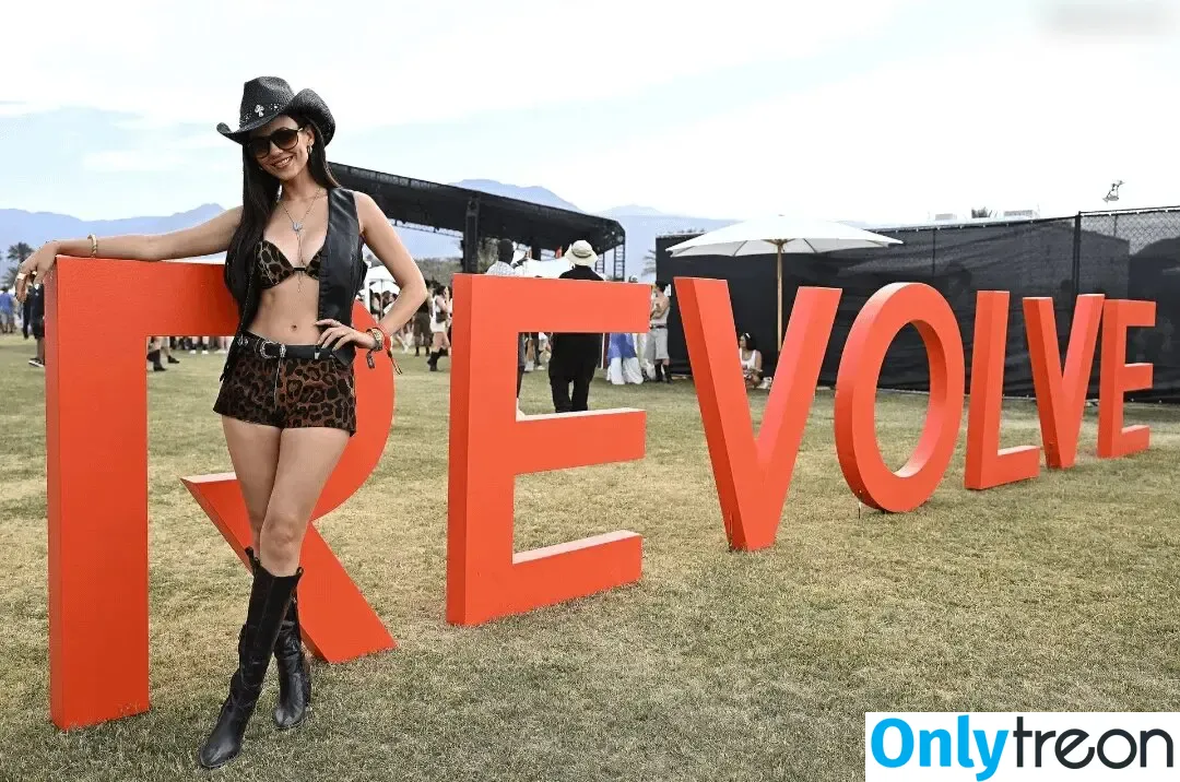 Victoria Justice nude photo #0680 (victoriajustice)