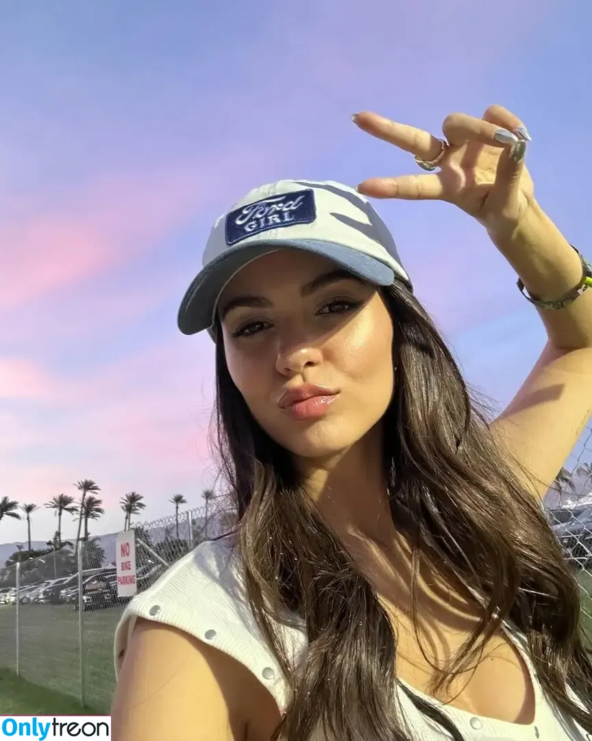 Victoria Justice голая photo #0727 (victoriajustice)
