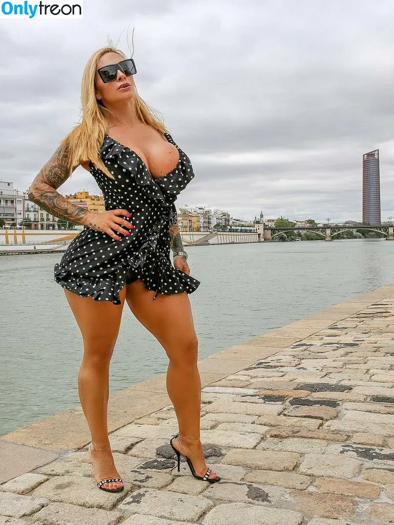 Victoria Lomba голая photo #0080 (victorialomba / victorialombatv)