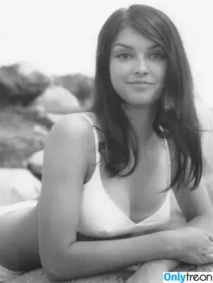 Victoria Principal / victoriaprincipalofficial nude photo #0006