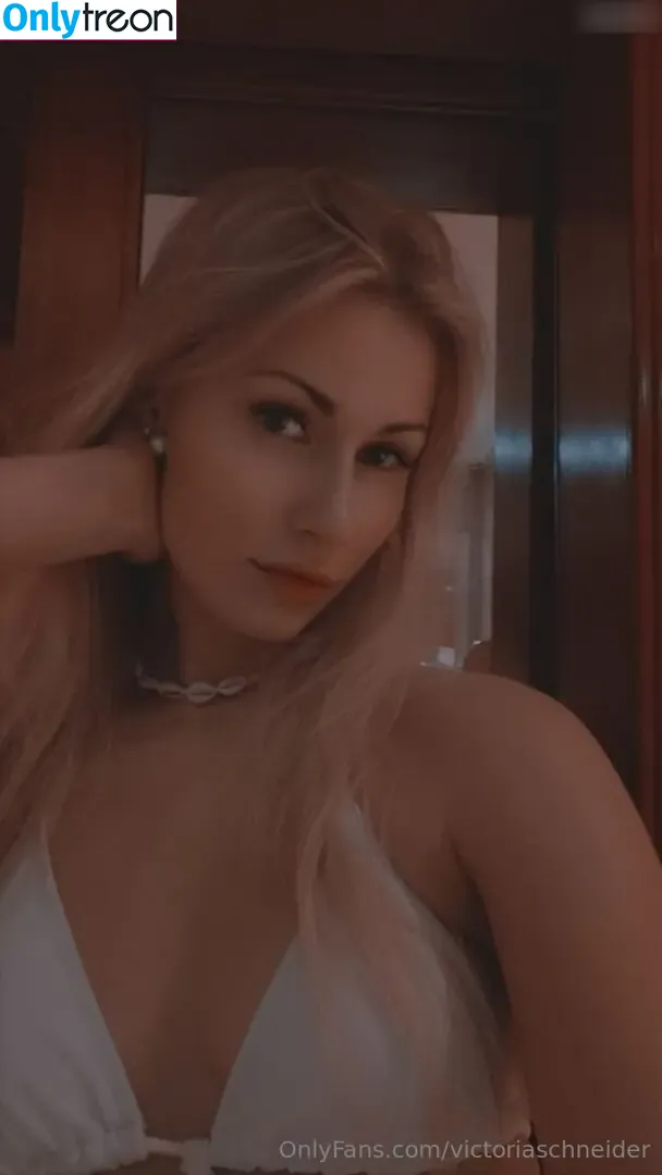 Victoria Schneider nude photo #0018 (victoriaschneider)