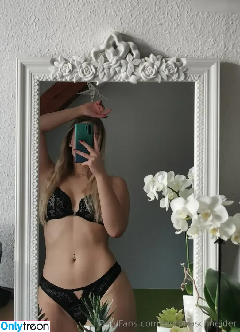 Victoria Schneider nude photo #0044 (victoriaschneider)