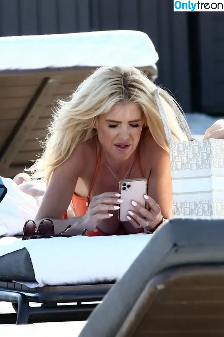 Victoria Silvstedt nude photo #1109 (vicsilvstedt / victoriasilvstedt)