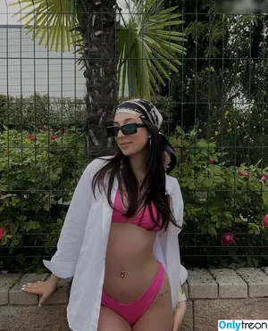 Victoriaa_vgt nude photo #0007