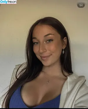 Victoriaa_vgt nude photo #0025