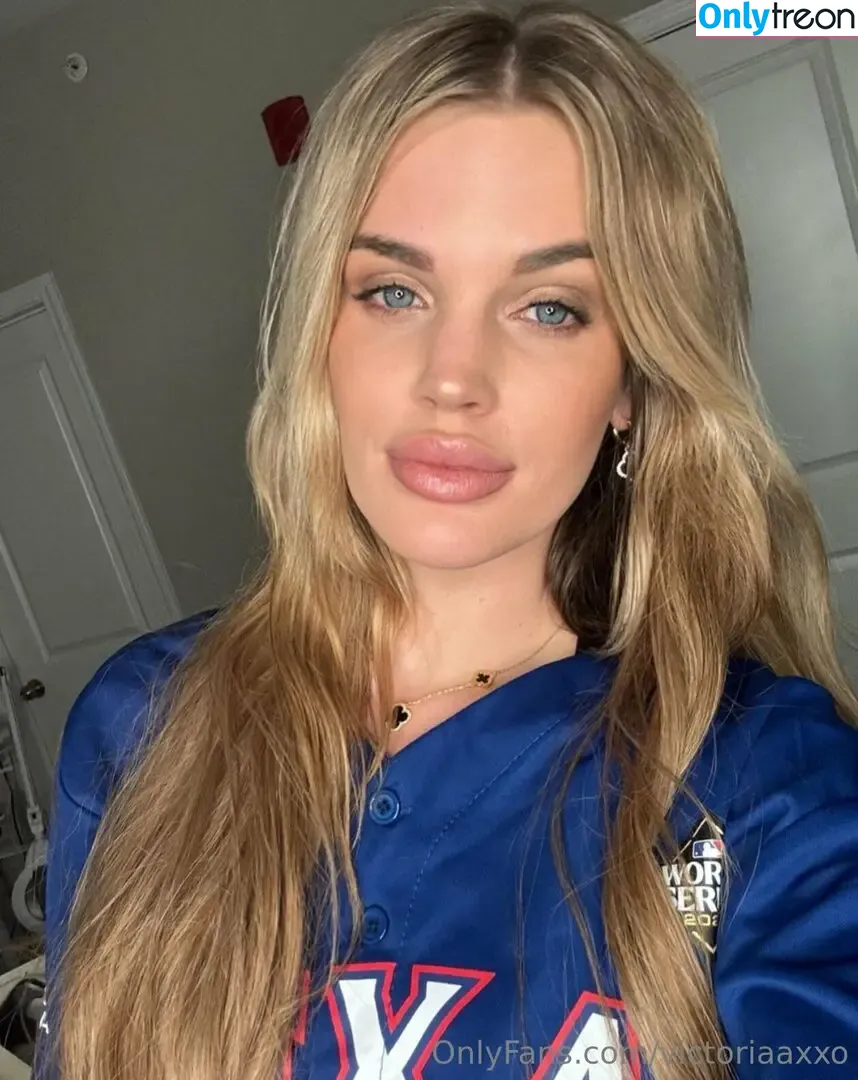 victoriaaxxo голая photo #0035 (victoriaaaxoxo_)