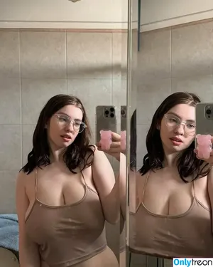 Victoriaramxs / BatmanRW nude photo #0203