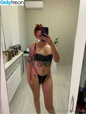 Vikaleto / _vikaleto / vickivicki nude photo #0019