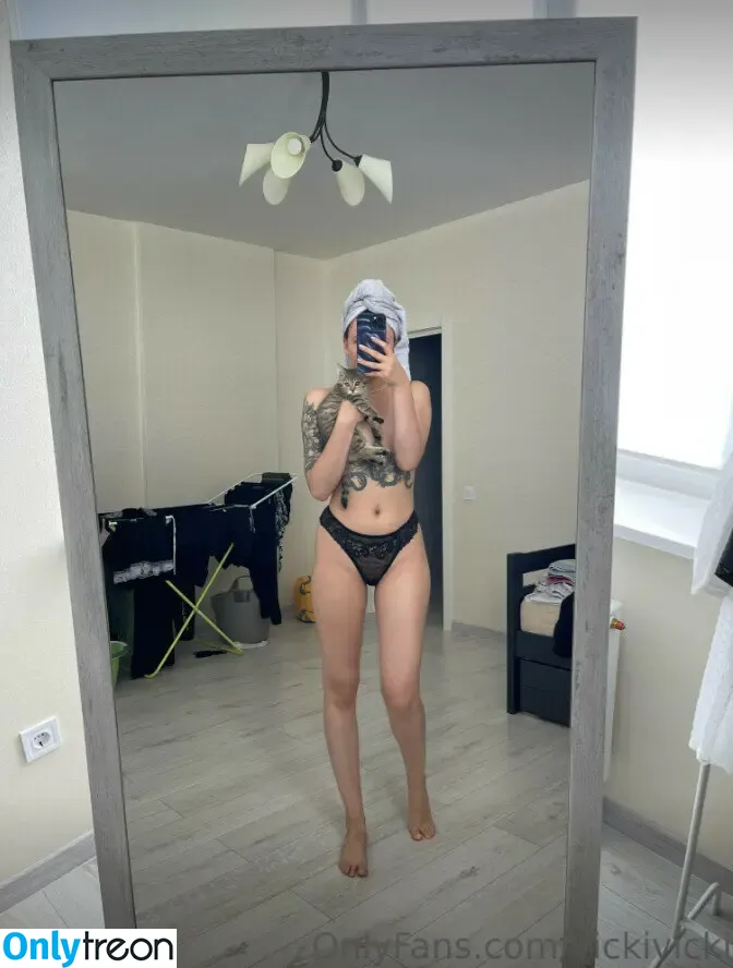 Vikaleto nude photo #0017 (_vikaleto / vickivicki)
