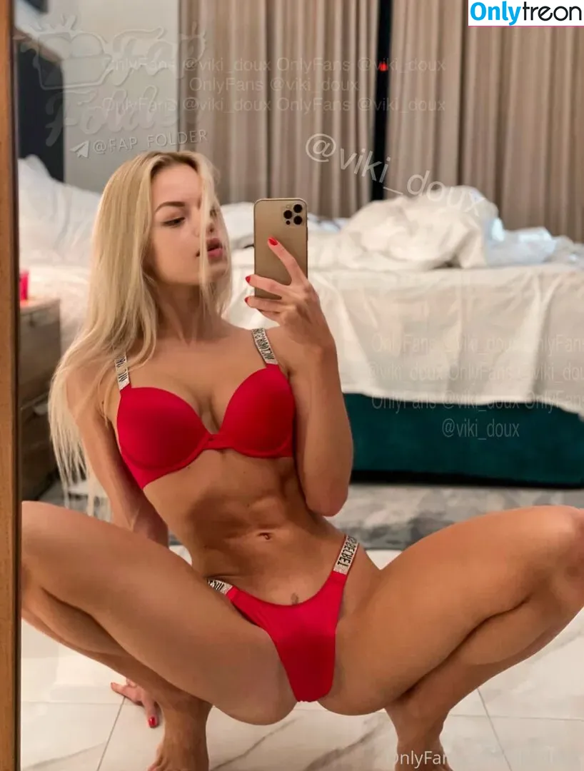 viki_doux nude photo #0034 (viki_doux)