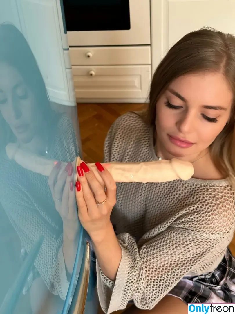 viki.vivien nude photo #0022 (viki_vivien_)