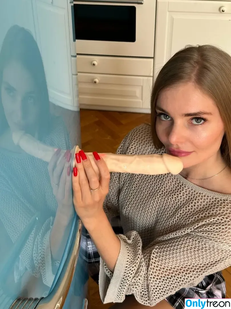 viki.vivien голая photo #0023 (viki_vivien_)