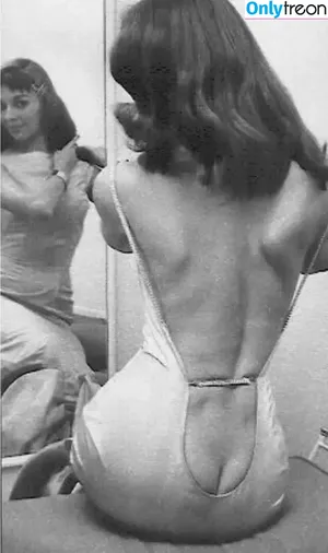 Vikki Dougan / vikkidougan фото голая #0002