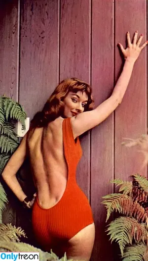 Vikki Dougan / vikkidougan фото голая #0005