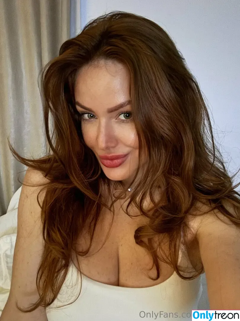 vikki.vip nude photo #0178 (vignesh2vip)