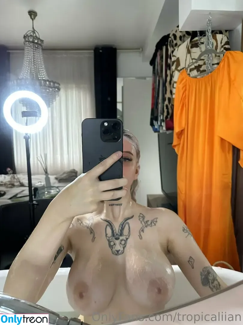 Vikkzy nude photo #0234 (Vikkzy)