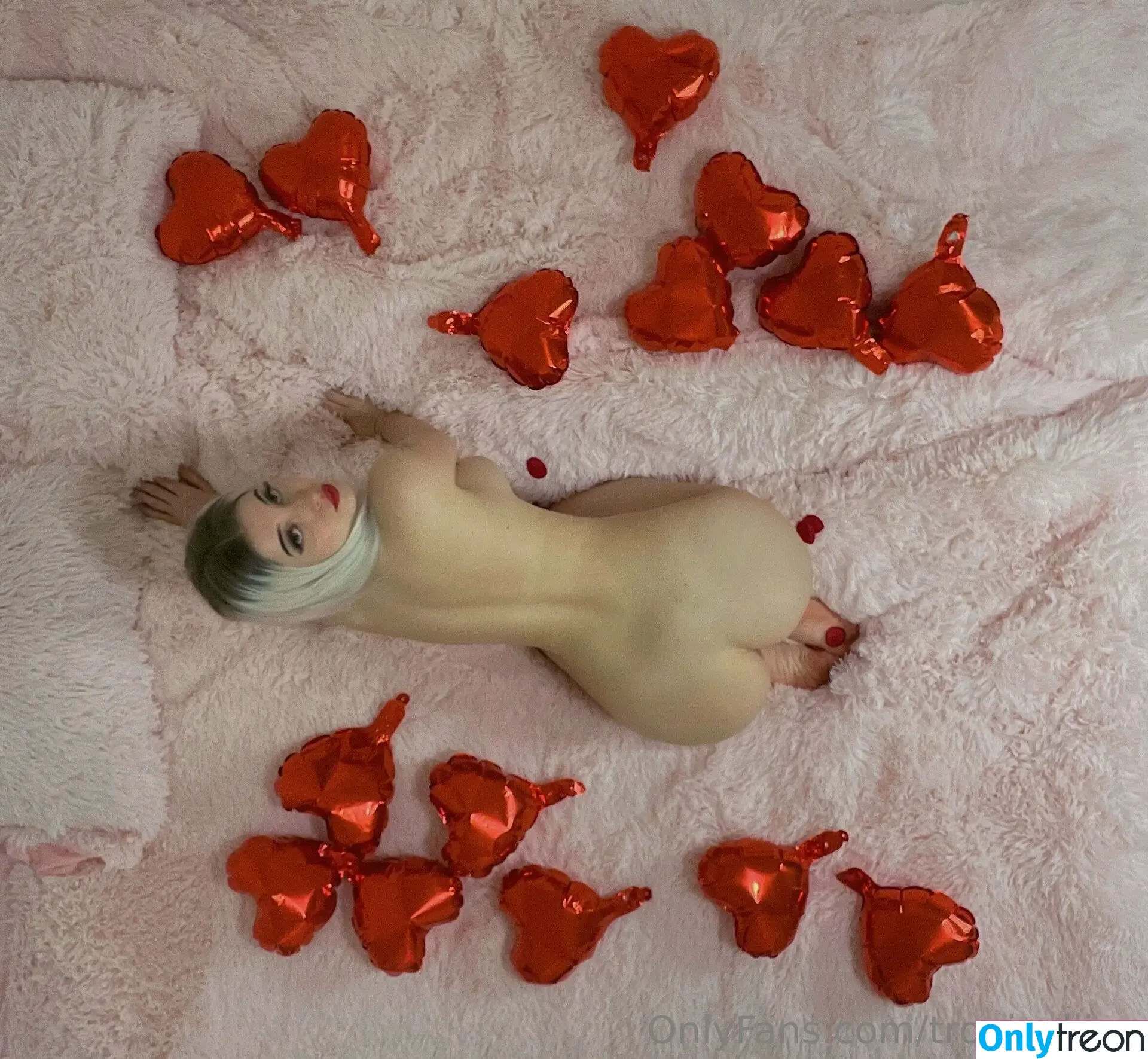 Vikkzy голая photo #0398 (Vikkzy)