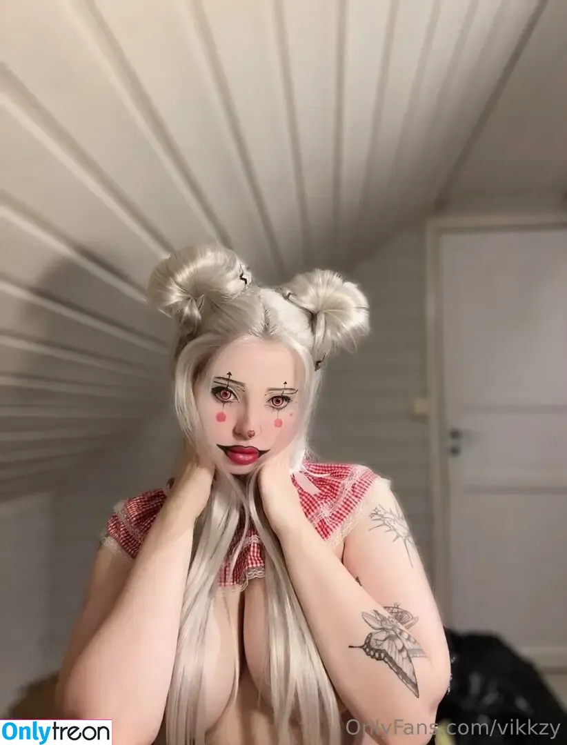 Vikkzy nude photo #0443 (Vikkzy)