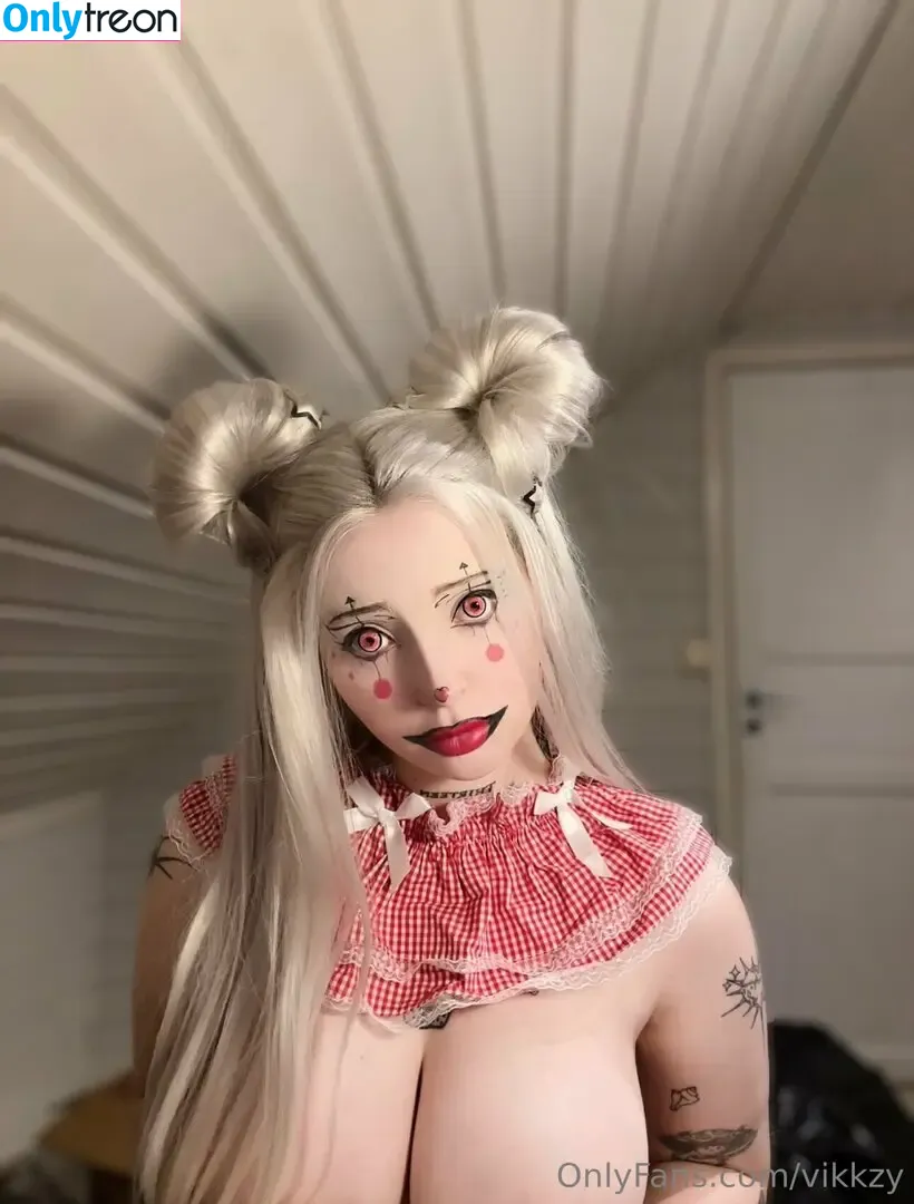 Vikkzy nude photo #0447 (Vikkzy)