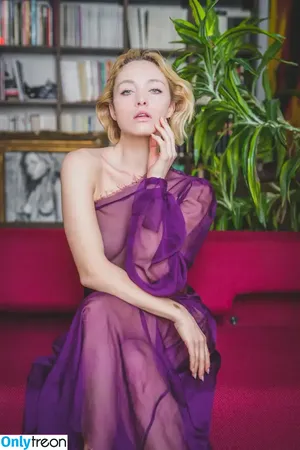 Viktoriia Yarova / vi_blabla nude photo #0063