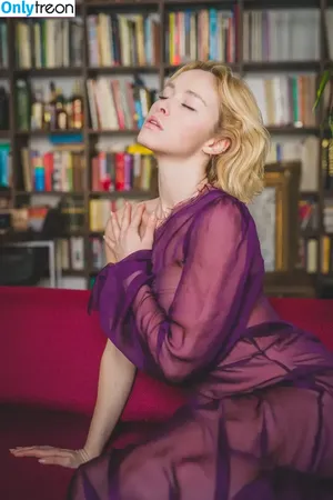 Viktoriia Yarova / vi_blabla nude photo #0065