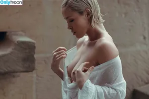 Viktoriia Yarova / vi_blabla nude photo #0074