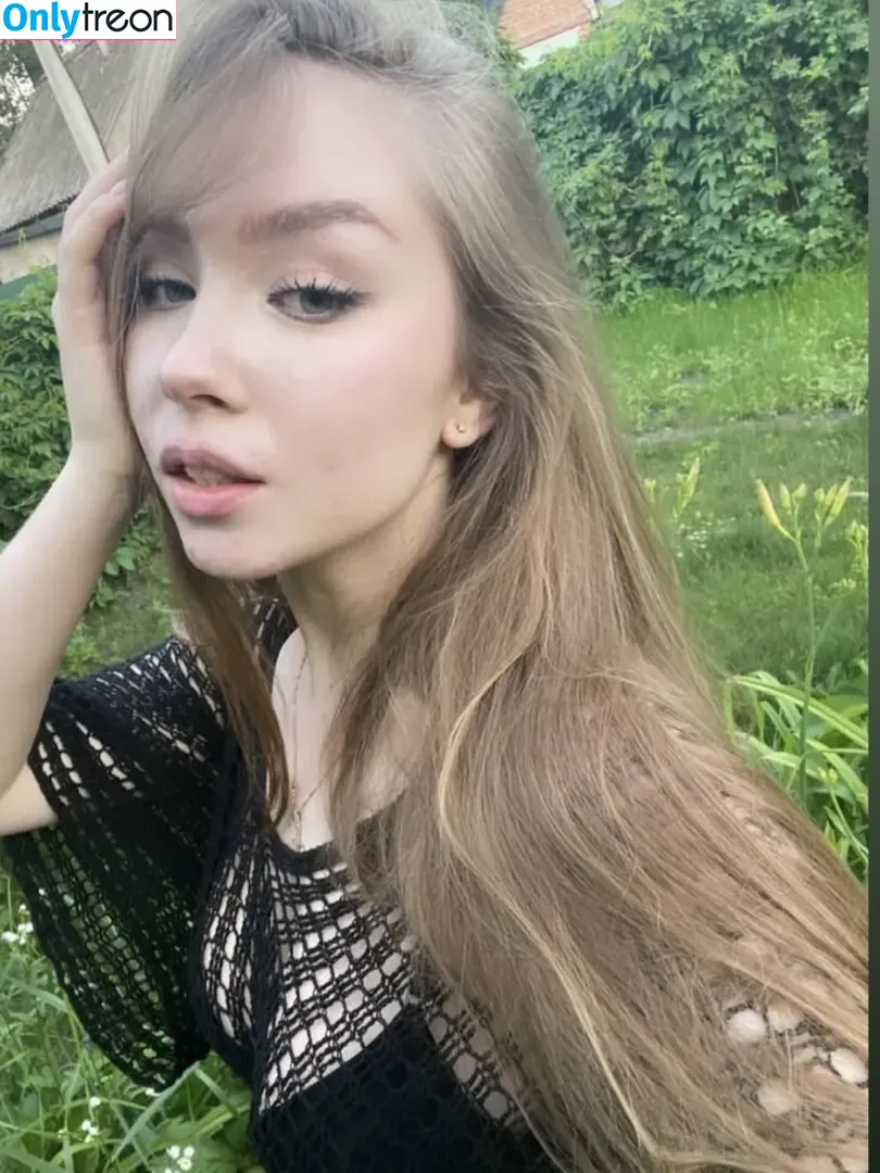 vikusik_buka nude photo #0001 (vikusha)