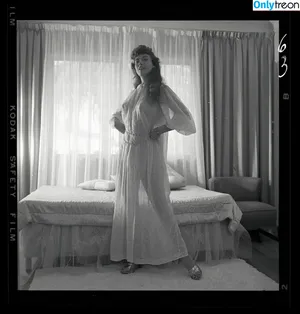 Vintage English Pinups / pinup_vintage_gallery nude photo #0113
