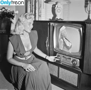 Vintage English Pinups / pinup_vintage_gallery nude photo #0181