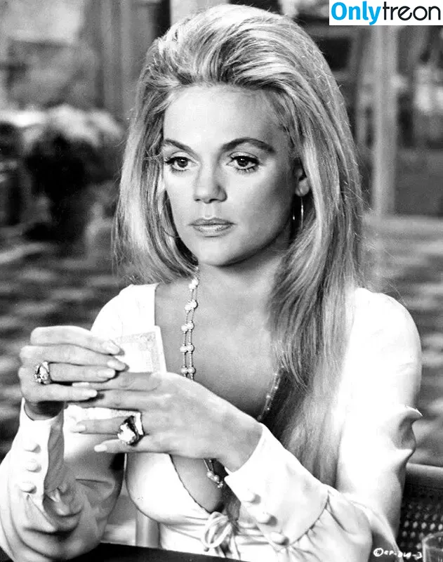 Vintage Starlets голая photo #1690 (Vintage Starlets)