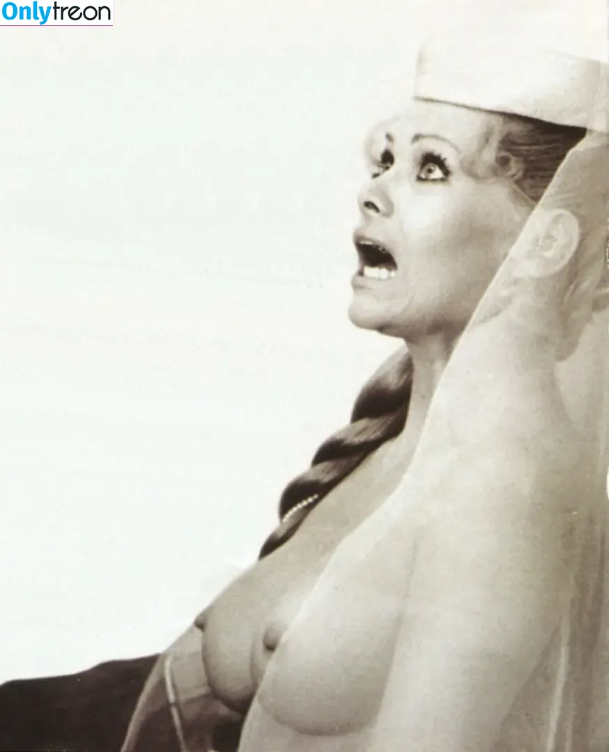 Vintage Starlets голая photo #2596 (Vintage Starlets)