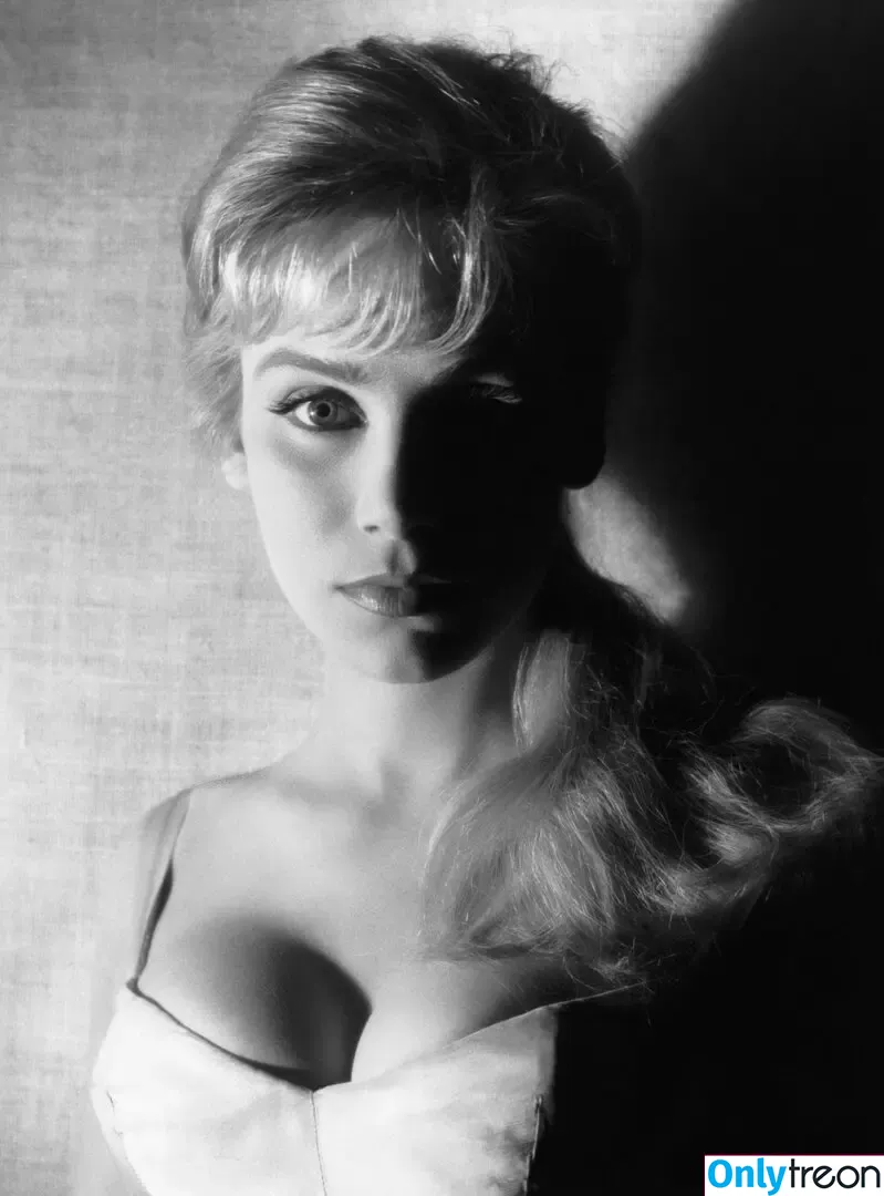Vintage Starlets nude photo #2681 (Vintage Starlets)