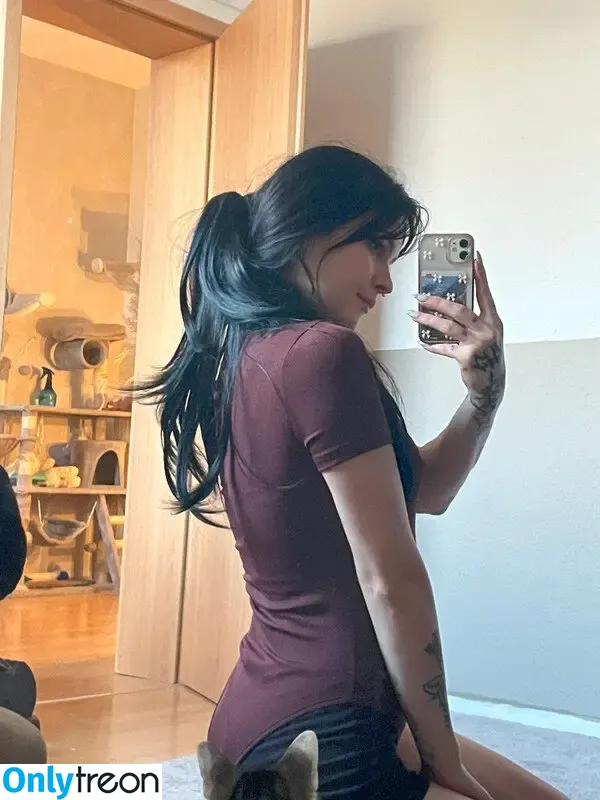 Vinted/eBay nude photo #7393 (Vinted/eBay)