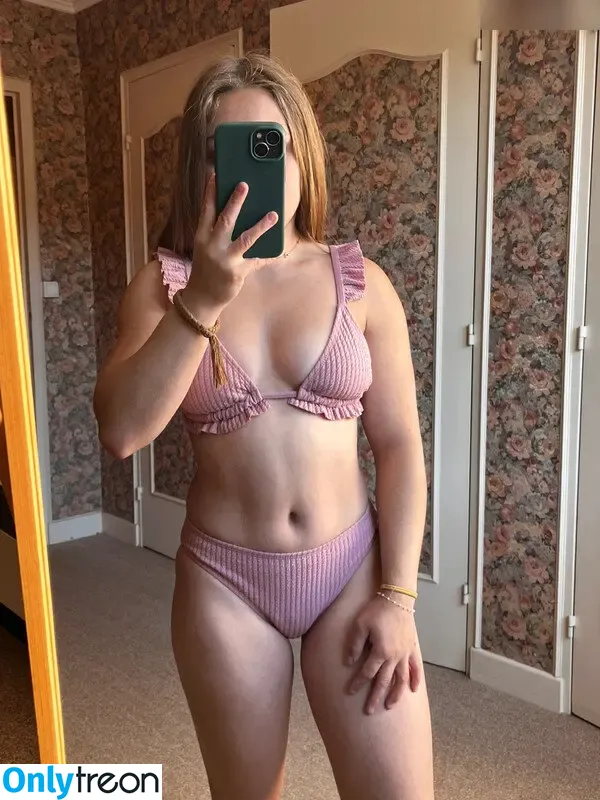 Vinted/eBay nude photo #7443 (Vinted/eBay)