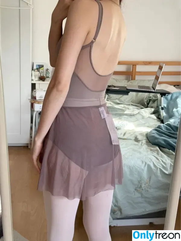 Vinted/eBay nude photo #7613 (Vinted/eBay)