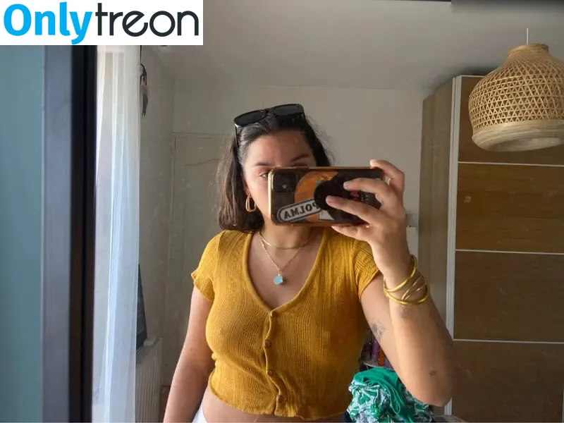 Vinted/eBay nude photo #7666 (Vinted/eBay)