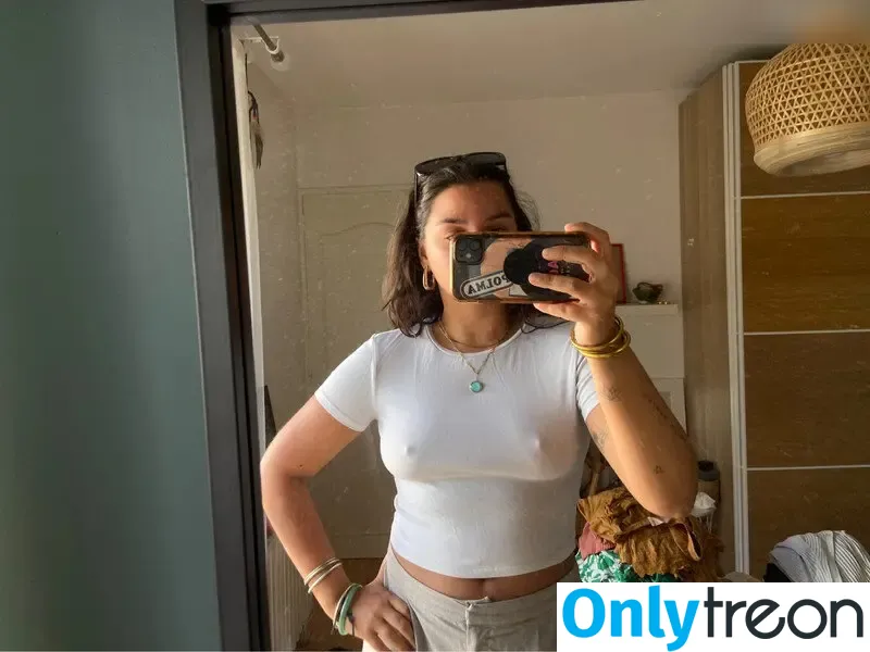 Vinted/eBay nude photo #7670 (Vinted/eBay)