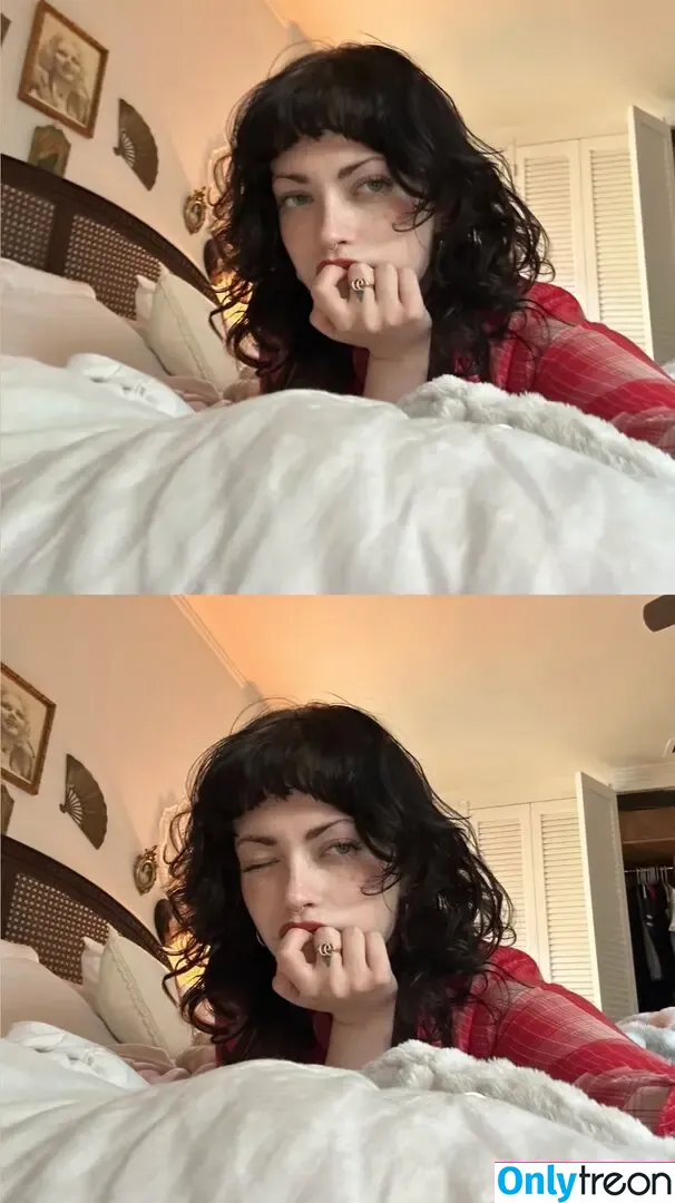 Violet Grohl nude photo #0042 (viioletgrohl)