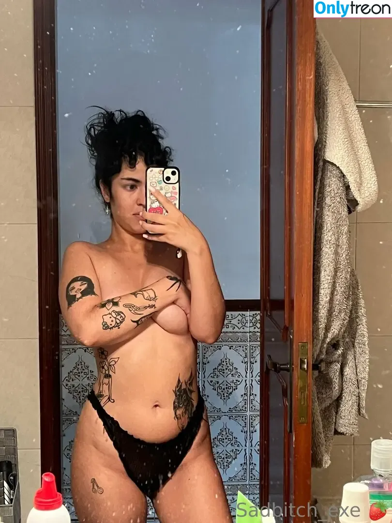 Violet Hart nude photo #0007 (sadbitch.exe / sadbitch_exe)