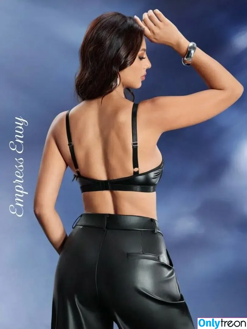 violettcameron голая photo #0050 (violettcameron)