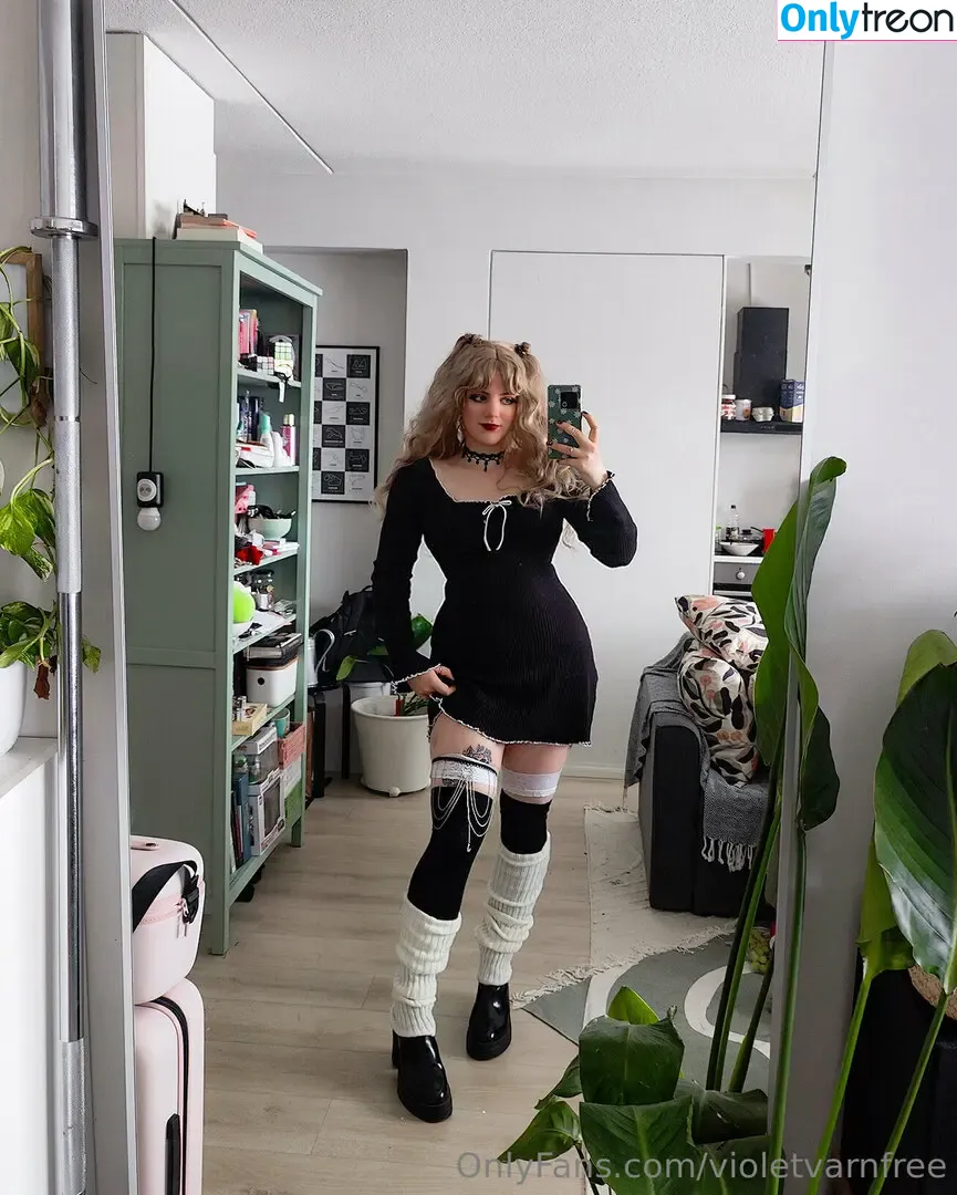 violetvarnfree nude photo #0034 (violetjanefrey)