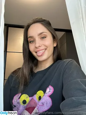 vipaleksastone / aleksastoune / alexxstoneee nude photo #0097