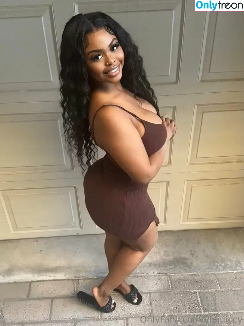 Vipjuiccy- Itssojuiccy nude photo #0010 (Alexis Brown / itssojuiccy / vipjuiccy)