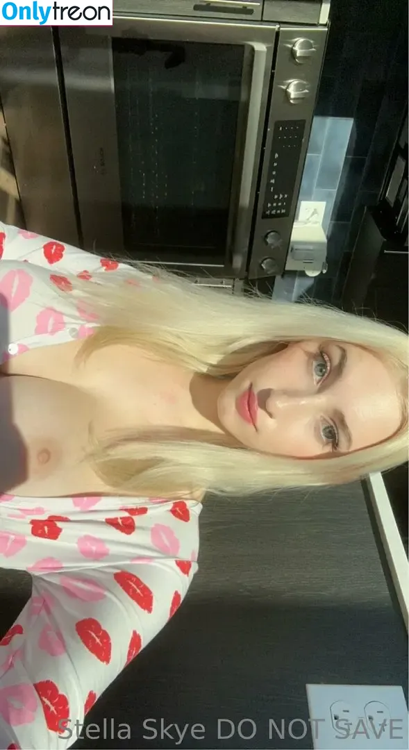 vipstellaskye nude photo #0087 (itsstellaskye)
