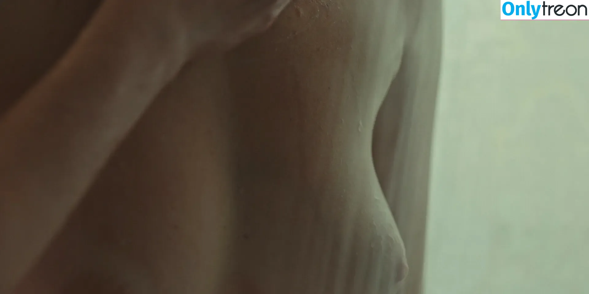 Virginia Gardner nude photo #0269 (Ginny / ginnygardner)