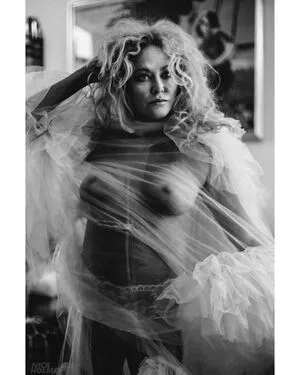 Virginia Madsen / virginiamadsen фото голая #0007