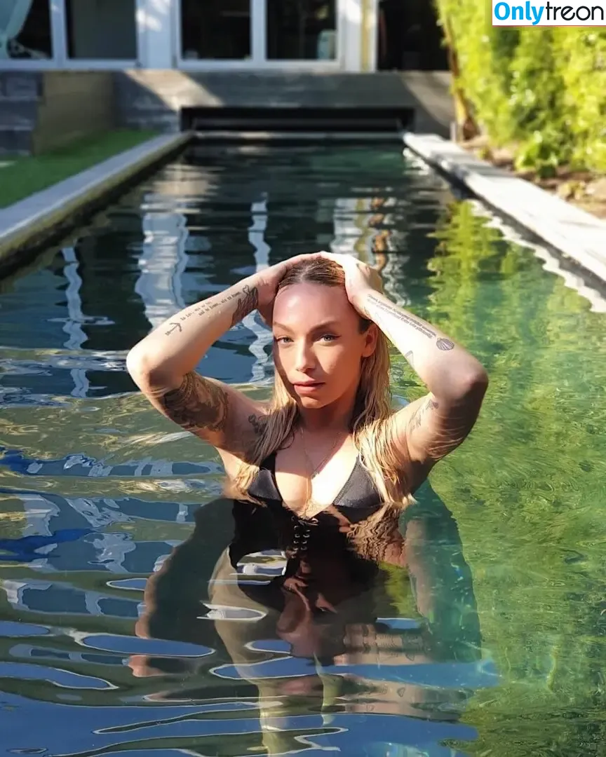 Visa Vie nude photo #0051 (visavie1 / visavieofficial)