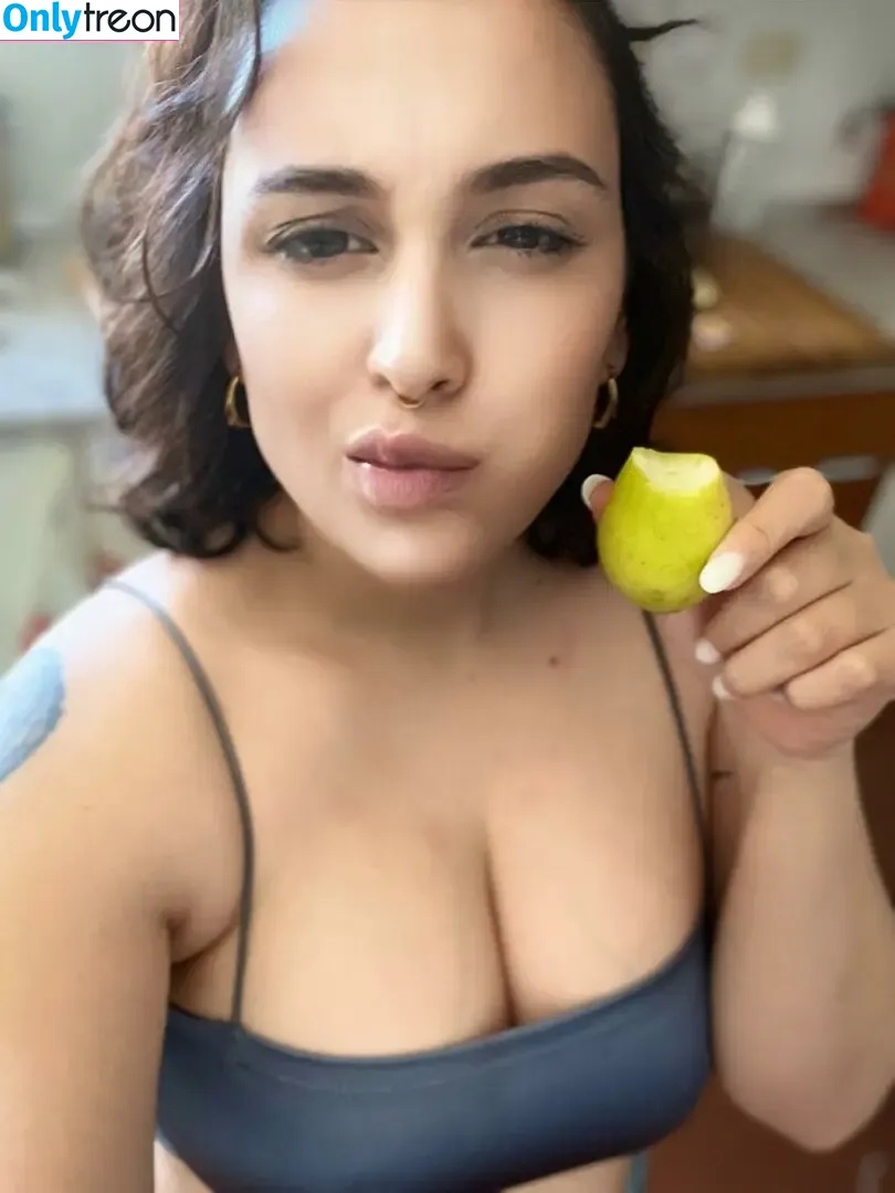 Vitamina nude photo #0026 (vitaminabi / vitaminabii)