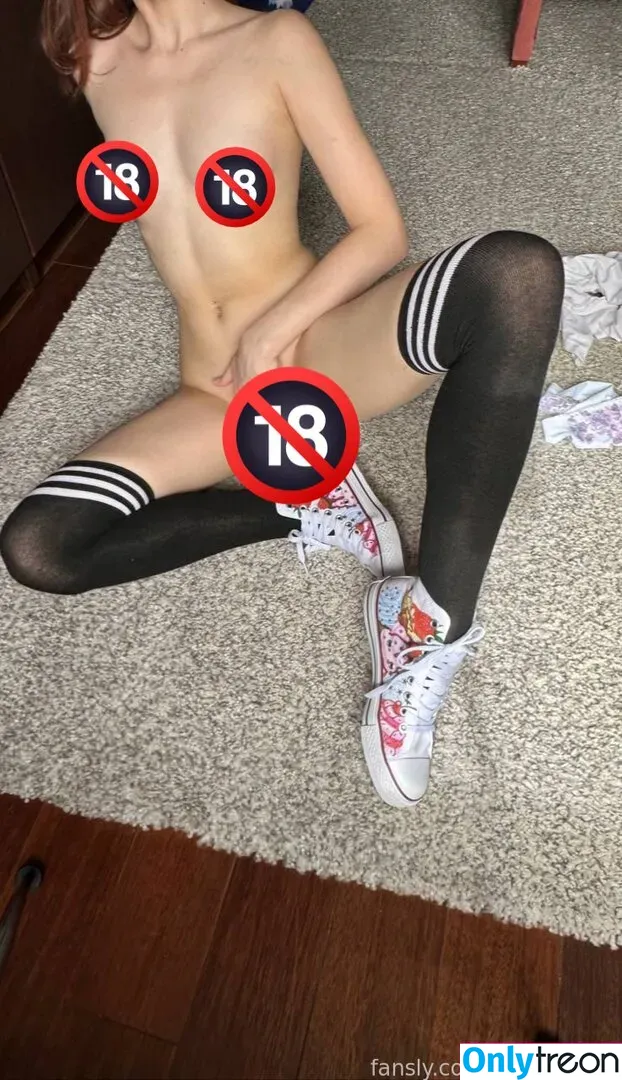 VittaLovitta голая photo #0007 (tiny_red_foxy / vanessinhavailatti / vitta_lovitta)